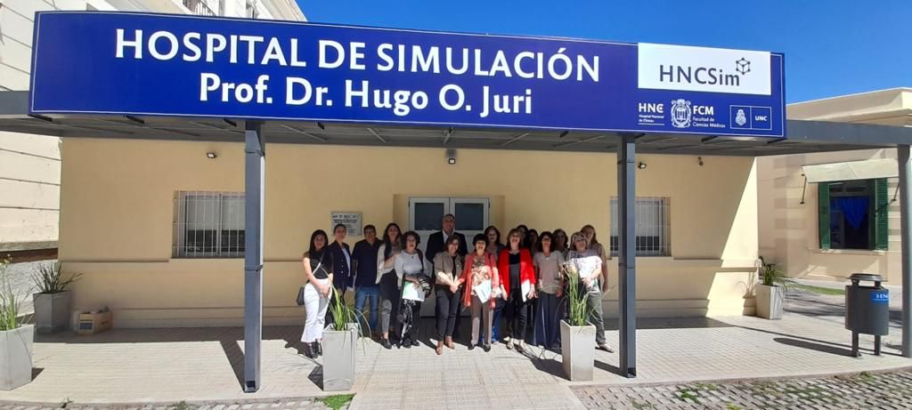 Directoras y Vicedirectoras de la FCM recorrieron el Hospital de Simulación